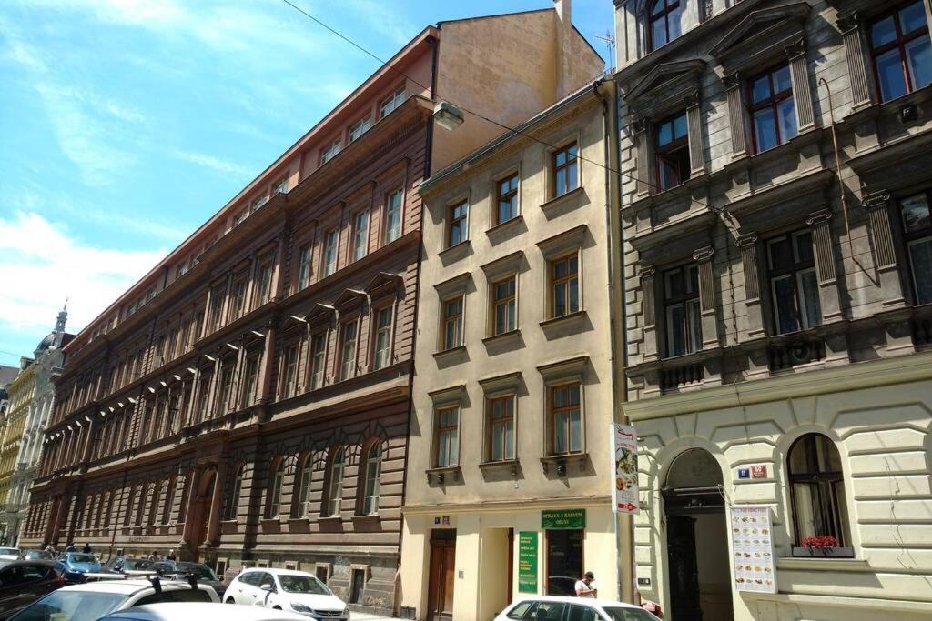 Marvelous Apartment In The Center Of Prague Luaran gambar